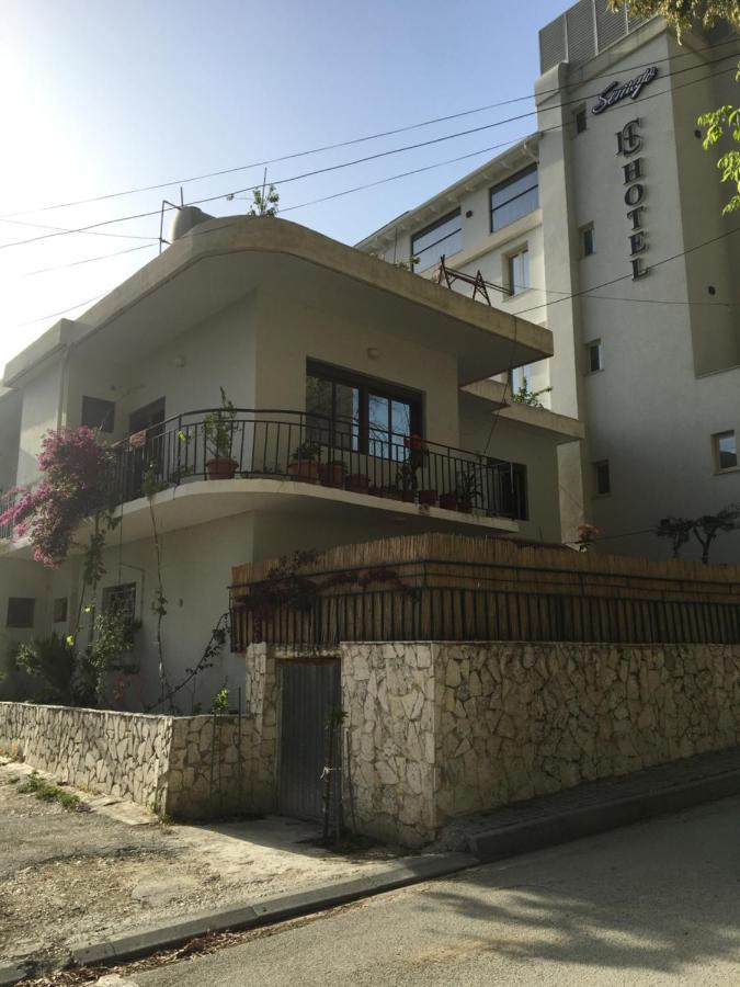 Private Apartment At Guest House Hektor & Aferdita Vlorë Eksteriør bilde