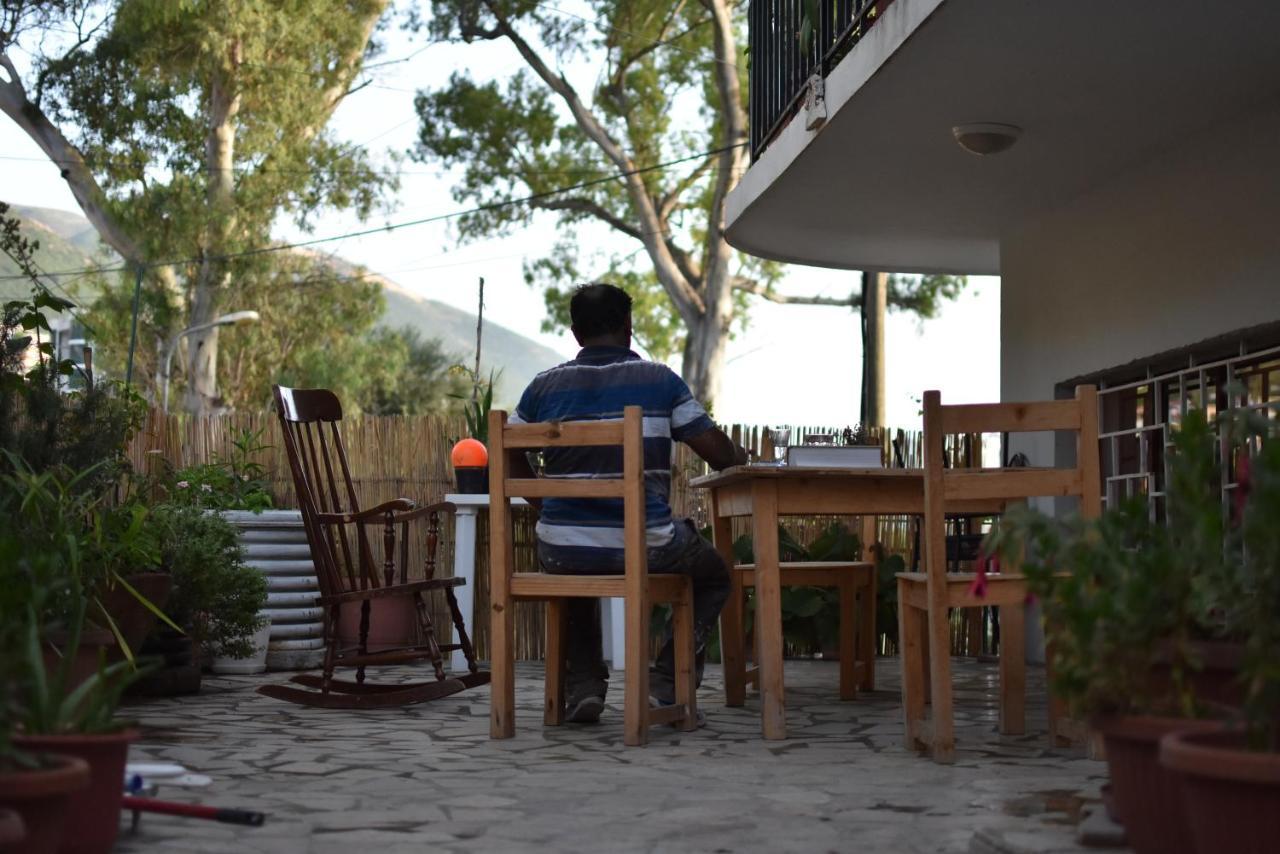 Private Apartment At Guest House Hektor & Aferdita Vlorë Eksteriør bilde
